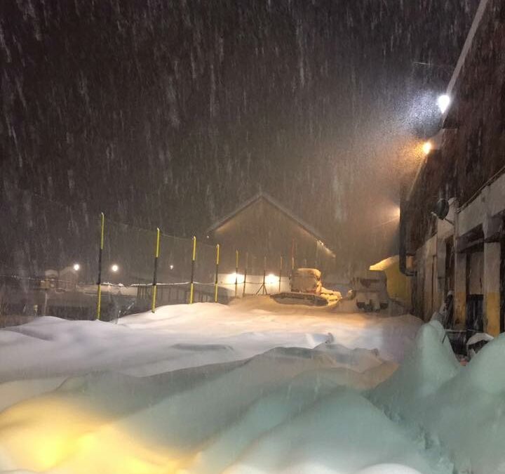 Valle Nevado, Deep in the White Room